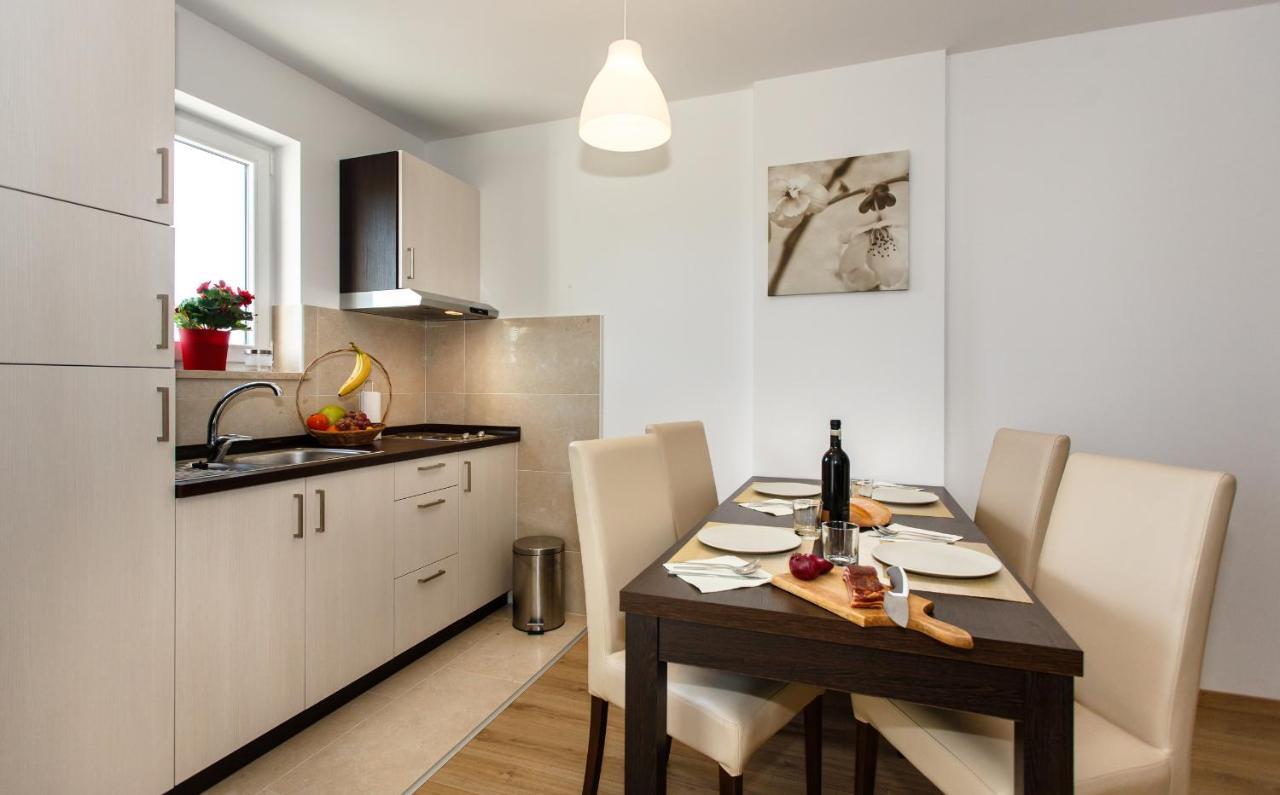 Luxury Palmer Residence Krk Dobrinj Esterno foto